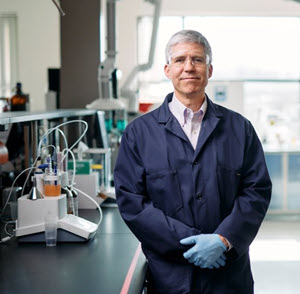 Chevron employee Dave Slade in lab